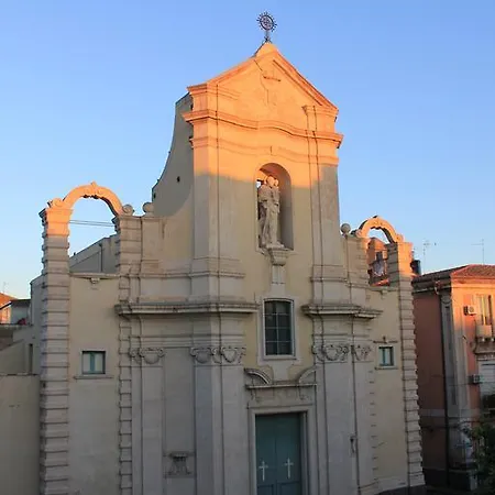 Francalanza Alojamento de Acomodação e Pequeno-almoço Catânia